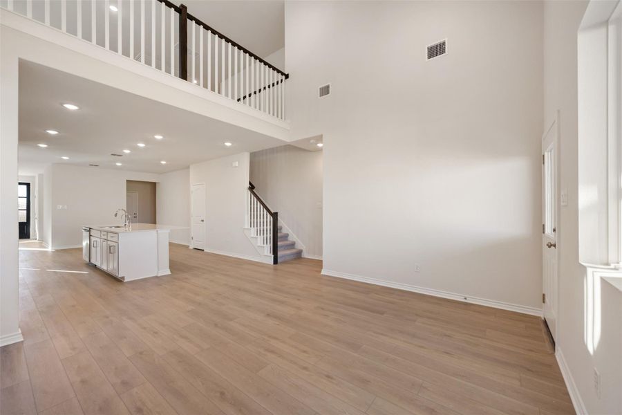 Spacious, unfurnished interior of a new home in , Dripping Springs (Image 33). Spacious, unfurnished interior of a new home in , Dripping Springs (Image 33).