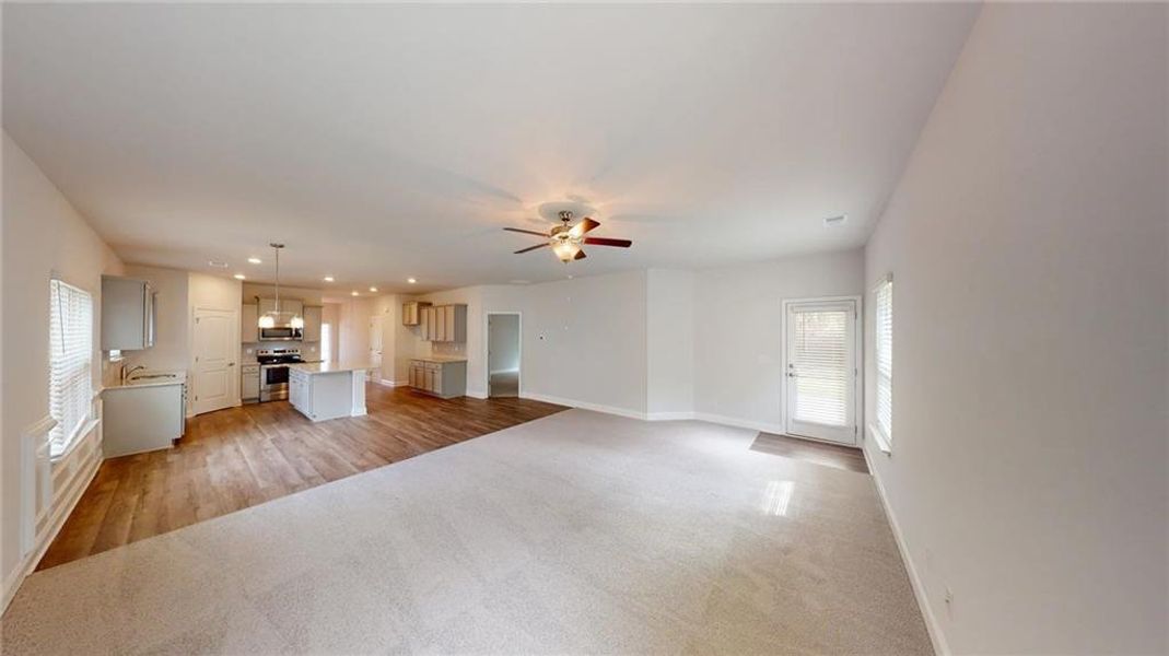 Spacious, unfurnished interior of a new home in Mirror Lake at South Harbour, Villa Rica (Image 24).