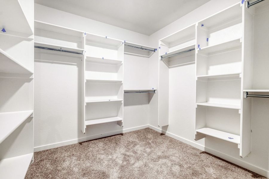 8335 Jesse - Primary Closet