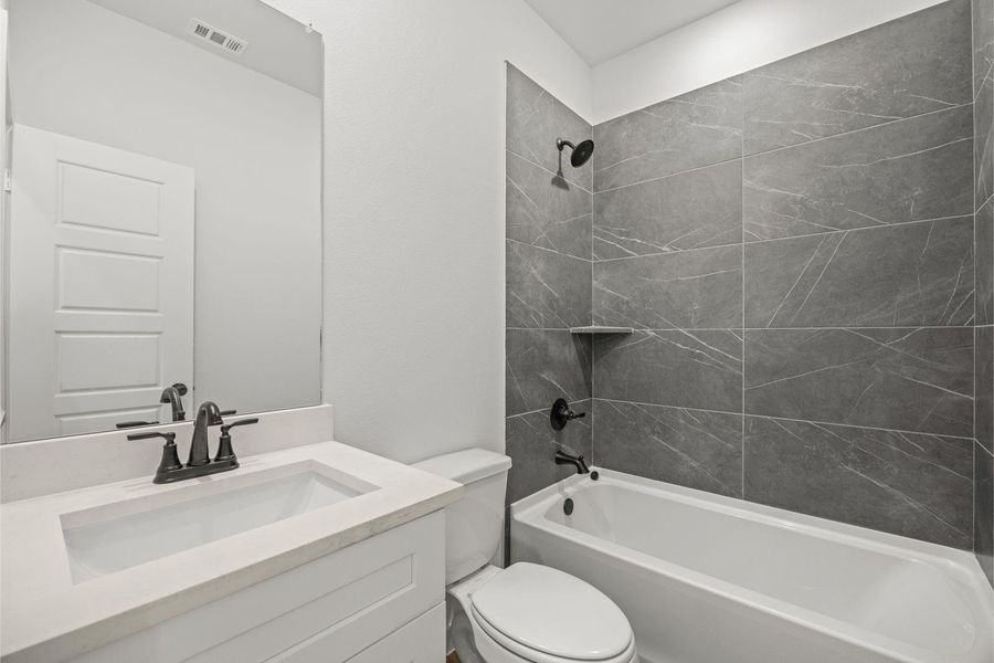 Furnished interior view inside a new home in Foxtail Palms, Manvel (Image 10). Furnished interior view inside a new home in Foxtail Palms, Manvel (Image 10).