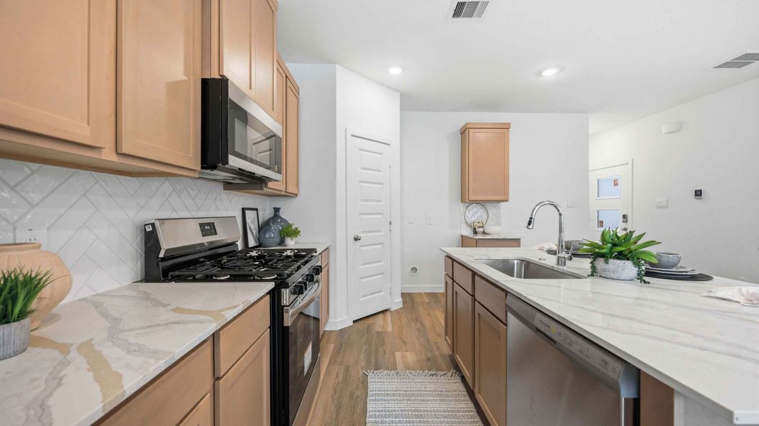 Representative furnished interior of a home built from the Elderberry by D.R. Horton in Wheatley Oaks, Houston (Image 7). Representative furnished interior of a home built from the Elderberry by D.R. Horton in Wheatley Oaks, Houston (Image 7).