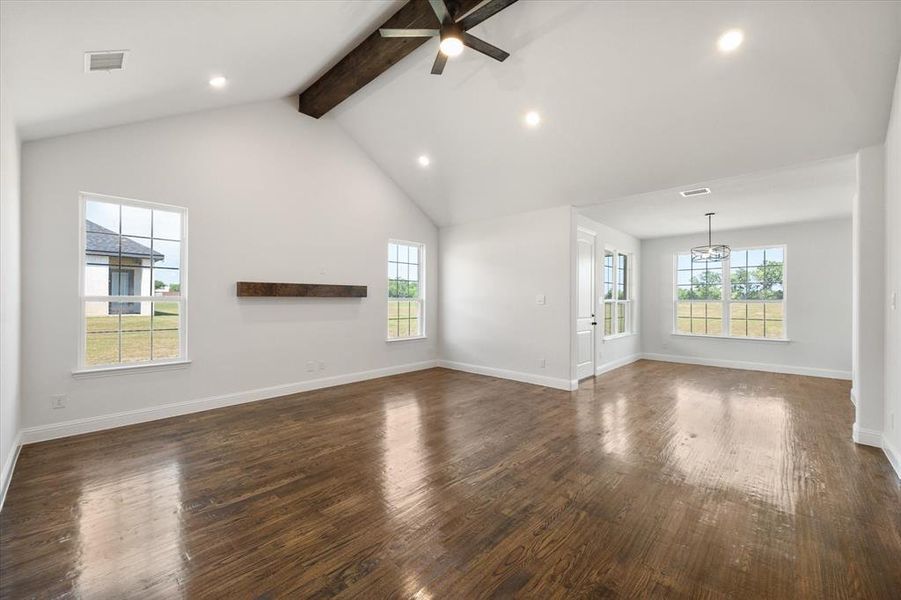 Spacious, unfurnished interior of a new home in , Corsicana (Image 33).