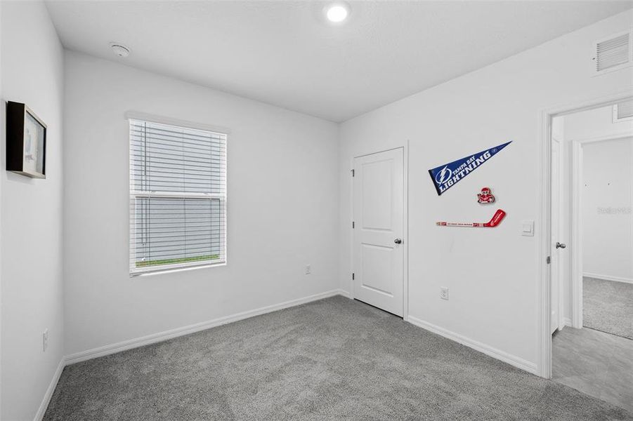Spacious, unfurnished interior of a new home in Northwater at Two Rivers, Zephyrhills (Image 21).