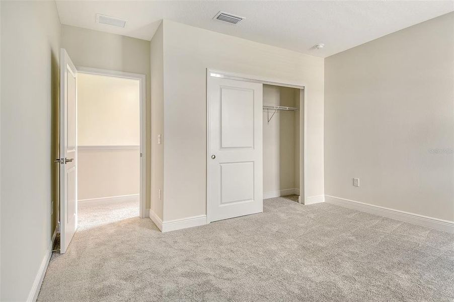 Spacious, unfurnished interior of a new home in Canoe Creek, Parrish (Image 38).