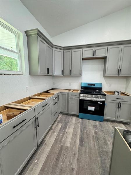 Furnished interior view inside a new home in , Ocala (Image 6).
