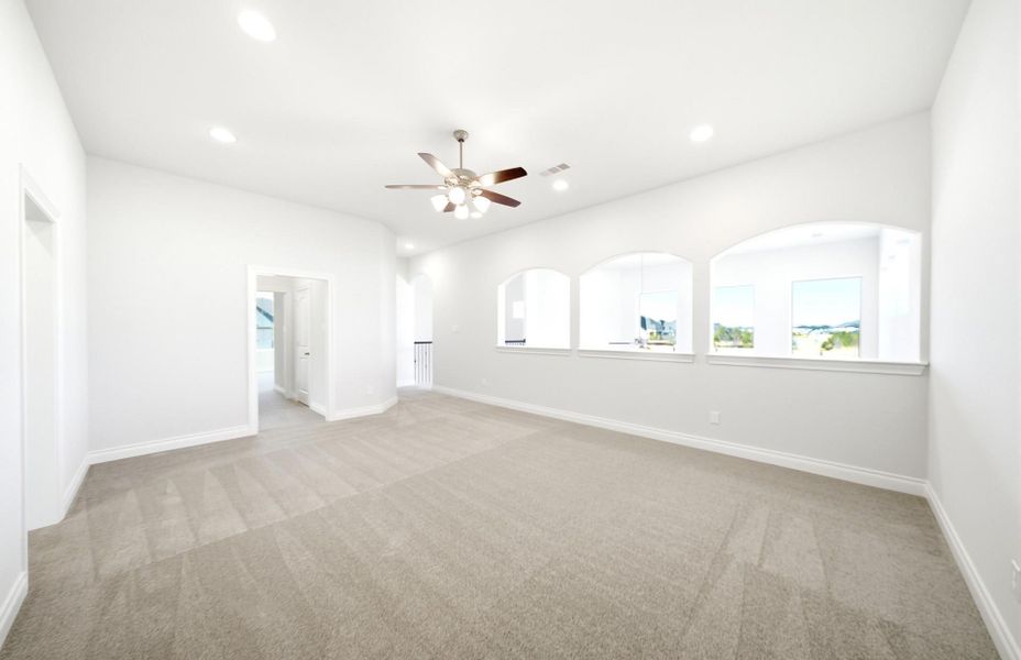 Spacious, unfurnished interior of a new home in Bridgeland 60′, Cypress (Image 27).