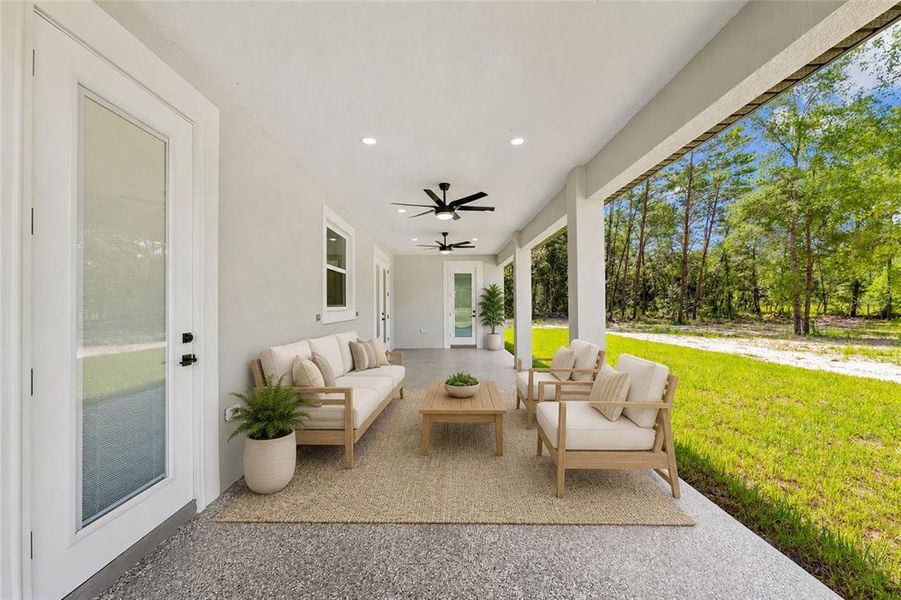 Exterior details and patio area of a home in , Ocala (Image 29). Exterior details and patio area of a home in , Ocala (Image 29).