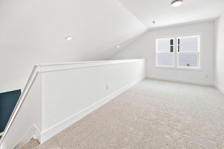 Spacious, unfurnished interior of a new home in Allen Park, Raleigh (Image 29).