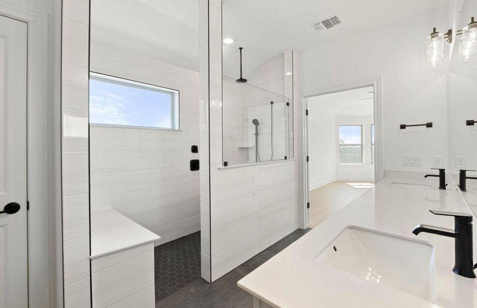 Furnished interior view inside a new home in Crescent Bluff, Georgetown (Image 14). Furnished interior view inside a new home in Crescent Bluff, Georgetown (Image 14).