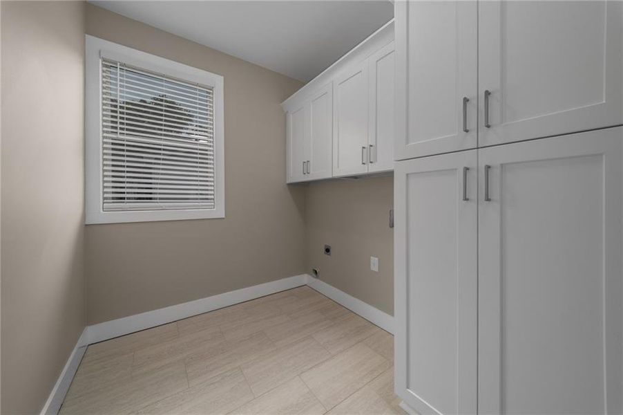 Spacious, unfurnished interior of a new home in , Woodstock (Image 29).