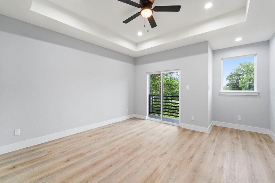 Spacious, unfurnished interior of a new home in , Houston (Image 14).