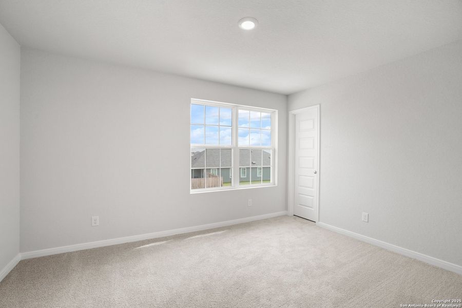 Spacious, unfurnished interior of a new home in Dauer Ranch, New Braunfels (Image 30). Spacious, unfurnished interior of a new home in Dauer Ranch, New Braunfels (Image 30).