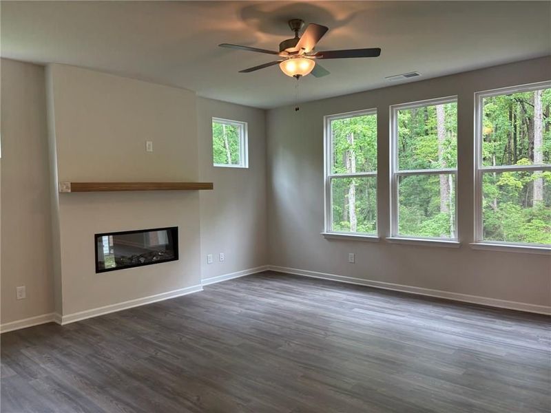 Spacious, unfurnished interior of a new home in Riverwood, Dallas (Image 27).