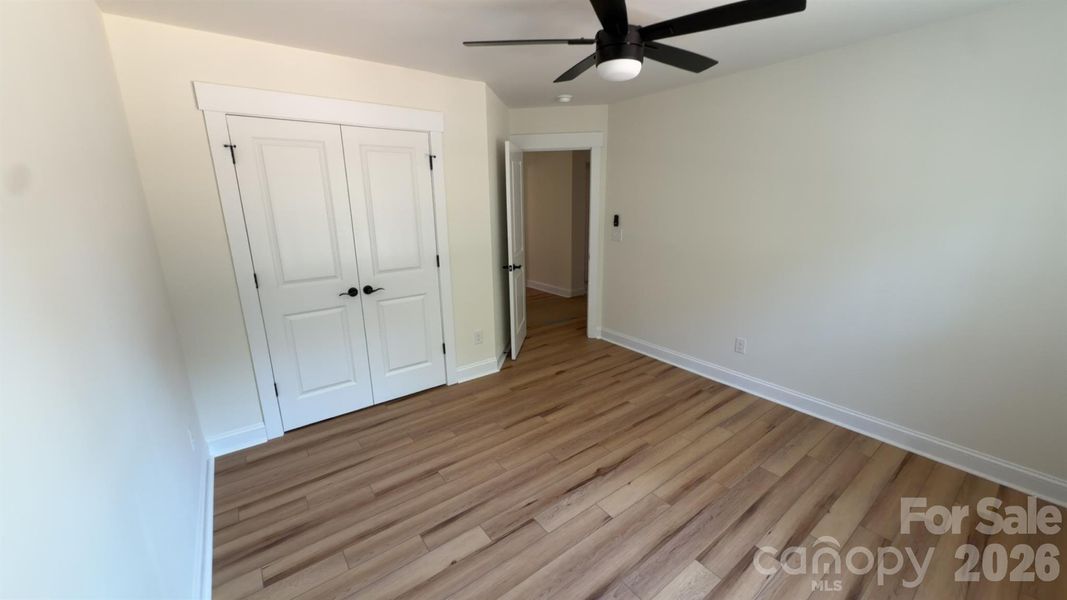 Spacious, unfurnished interior of a new home in , Salisbury (Image 7).