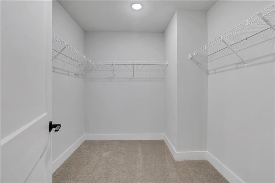 Spacious, unfurnished interior of a new home in Cambridge, Flowery Branch (Image 30). Spacious, unfurnished interior of a new home in Cambridge, Flowery Branch (Image 30).