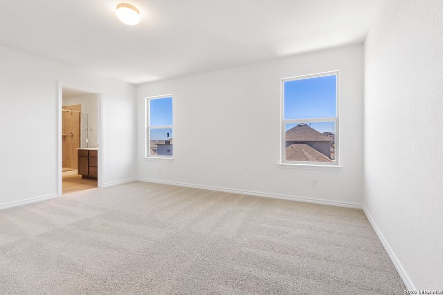 Spacious, unfurnished interior of a new home in Knox Ridge, Converse (Image 25).