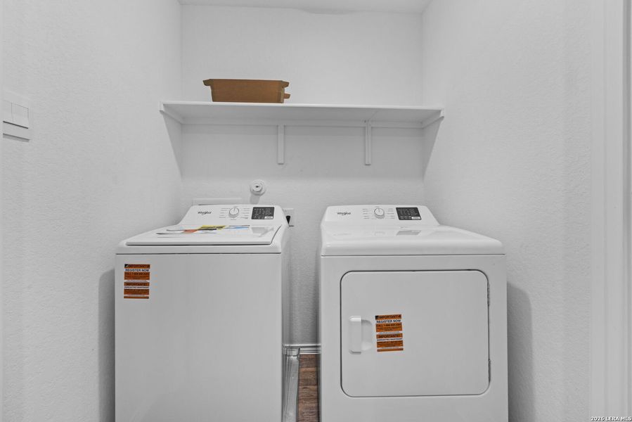 Close-up of interior finishes inside a home in Blue Ridge Ranch, San Antonio (Image 11).