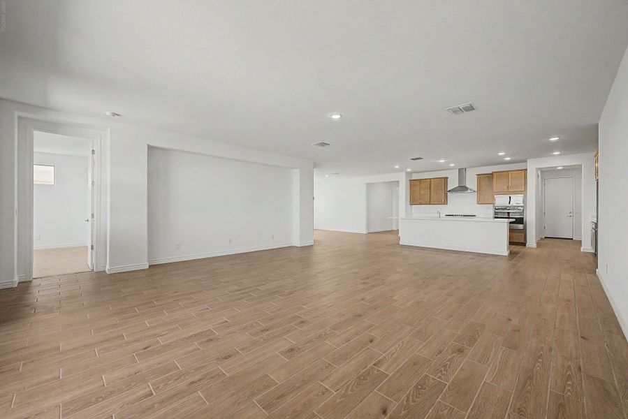 Spacious, unfurnished interior of a new home in Miravida, Surprise (Image 11). Spacious, unfurnished interior of a new home in Miravida, Surprise (Image 11).