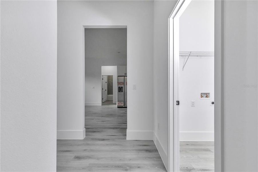 Spacious, unfurnished interior of a new home in , Dunnellon (Image 24).