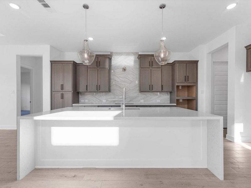 Furnished interior view inside a new home in Sienna, Missouri City (Image 5).