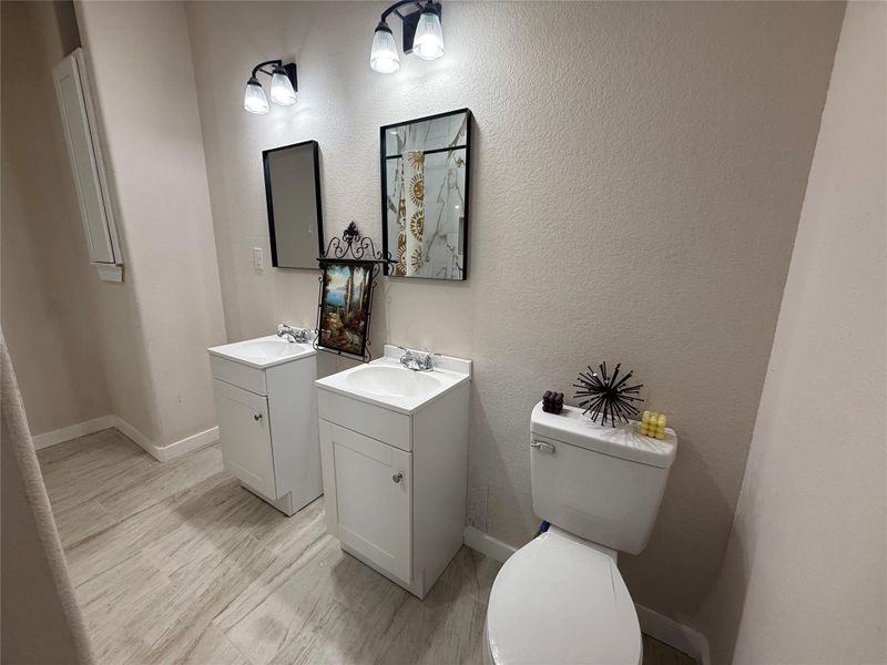 Furnished interior view inside a new home in , Beasley (Image 7).