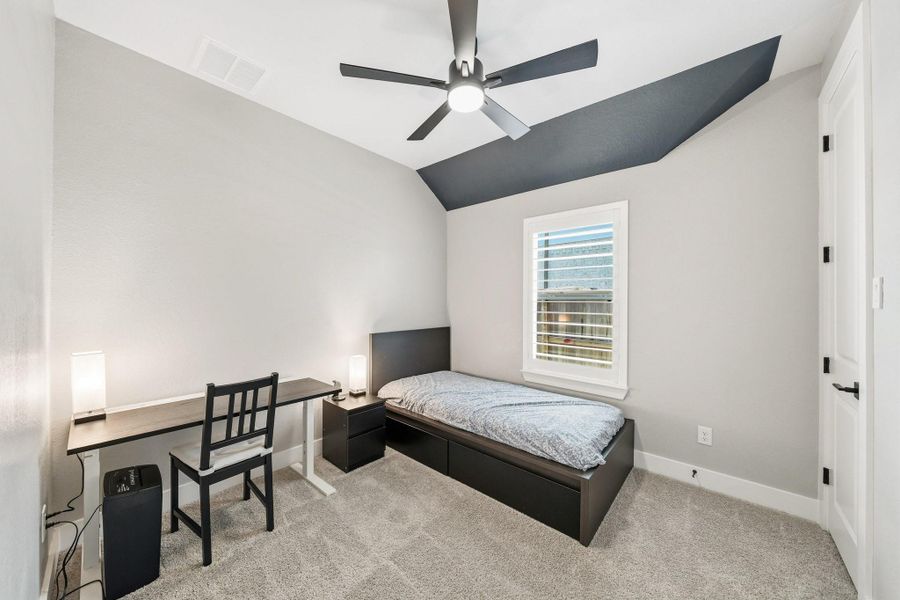 Furnished interior view inside a new home in Meridiana 40', 65', Iowa Colony (Image 13).