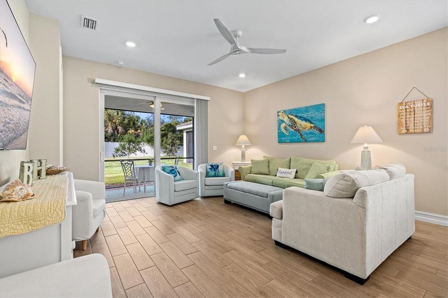 Furnished interior view inside a new home in , Venice (Image 16).