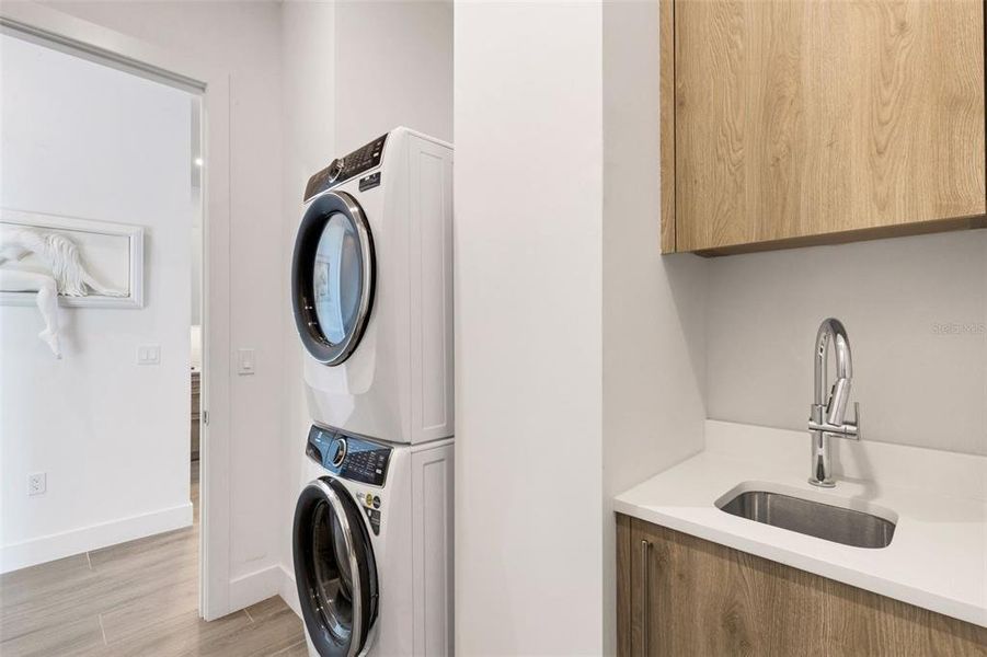 Close-up of interior finishes inside a home in , Sarasota (Image 21). Close-up of interior finishes inside a home in , Sarasota (Image 21).