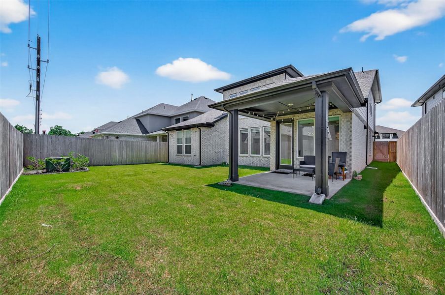 Front exterior of a new home in , Richmond, TX, highlighting curb appeal (Image 22). Front exterior of a new home in , Richmond, TX, highlighting curb appeal (Image 22).