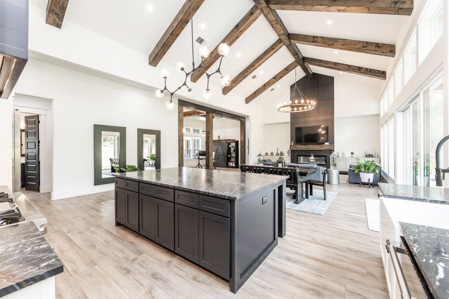 Community amenities in , Willis (Image 42).