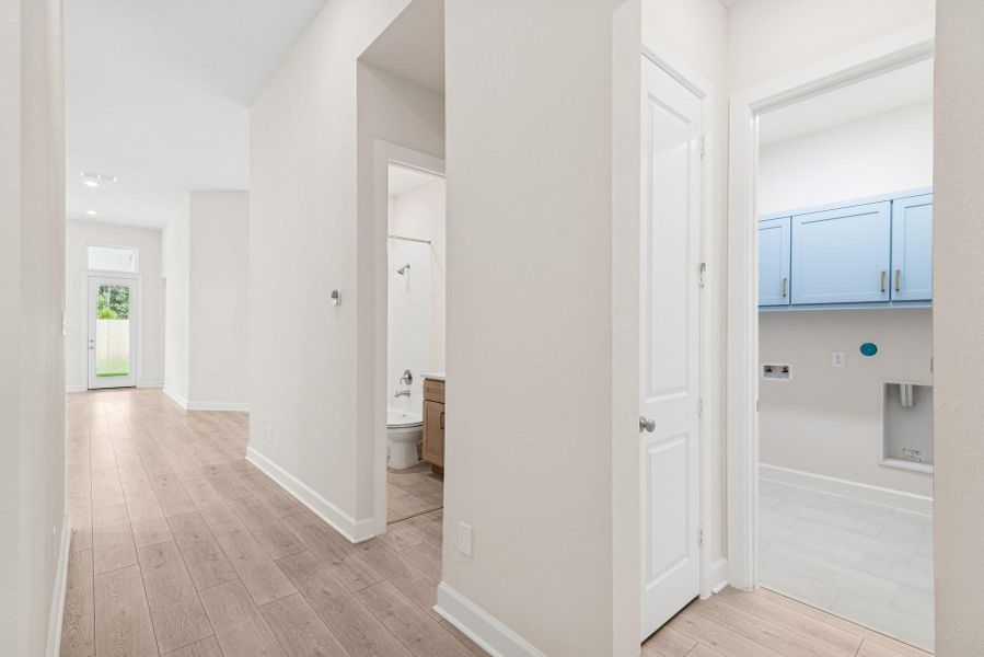 Spacious, unfurnished interior of a new home in ARTAVIA 45' Homesites, Conroe (Image 30).