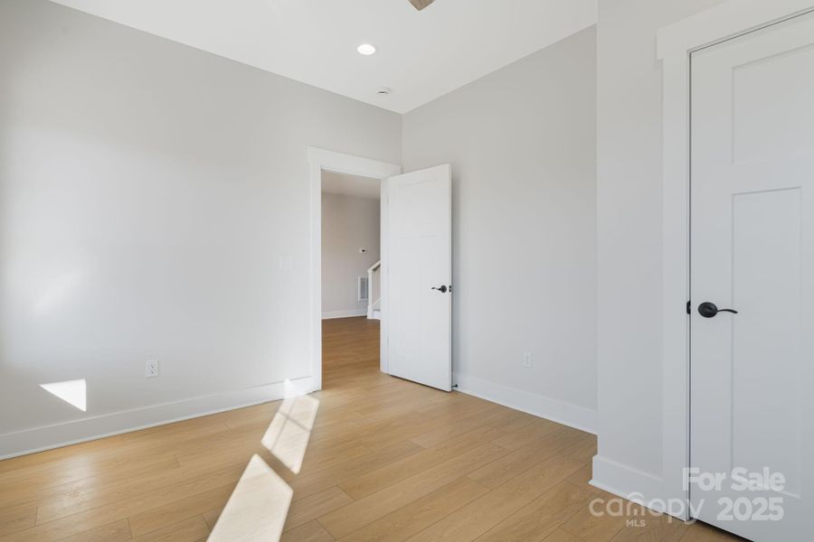 Spacious, unfurnished interior of a new home in , Weaverville (Image 20).