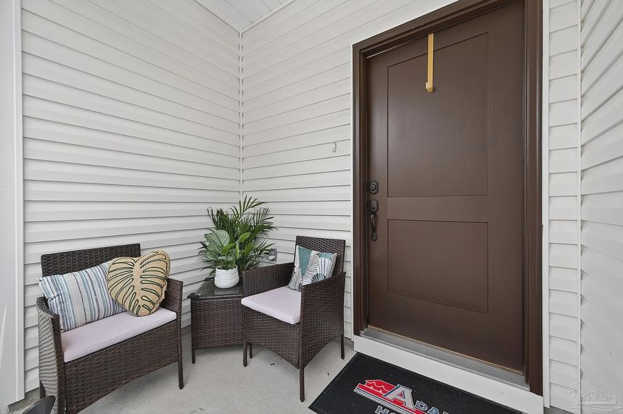 Exterior details and patio area of a home in Highland Ridge, Pensacola (Image 2). Exterior details and patio area of a home in Highland Ridge, Pensacola (Image 2).