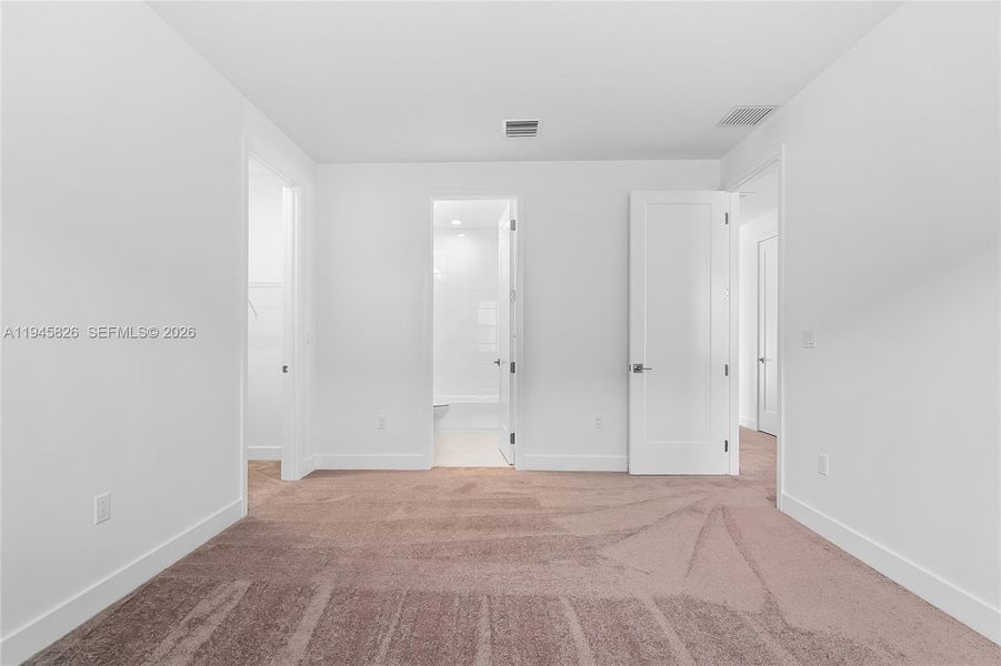 Spacious, unfurnished interior of a new home in , Boca Raton (Image 63).