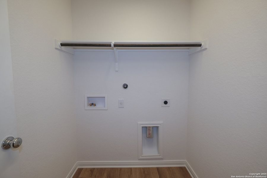 Image 30 of a home in Greenspoint Heights.