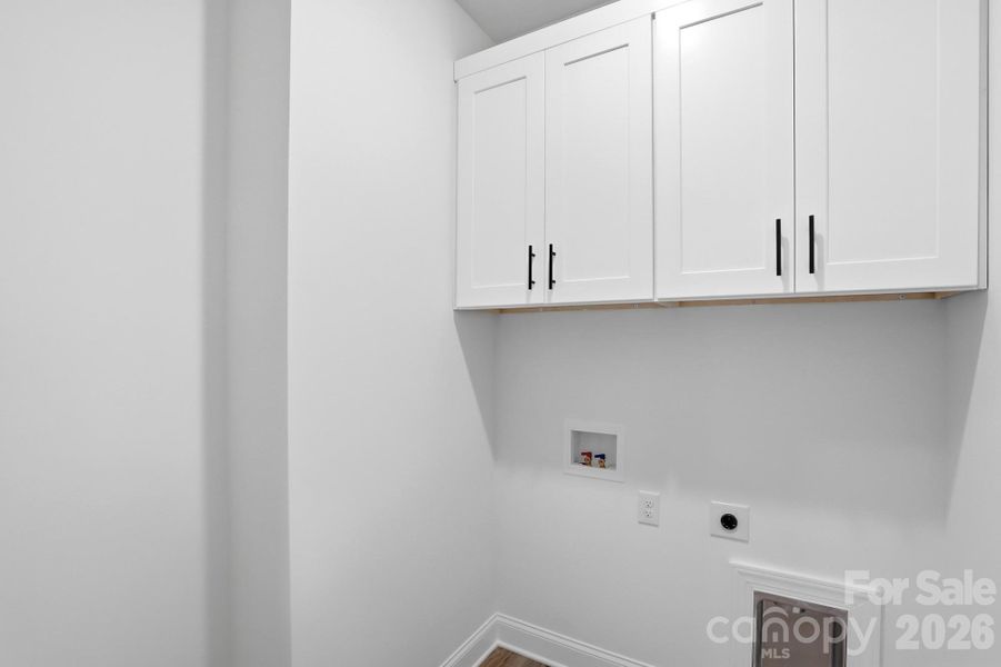 Spacious, unfurnished interior of a new home in , Gastonia (Image 33).