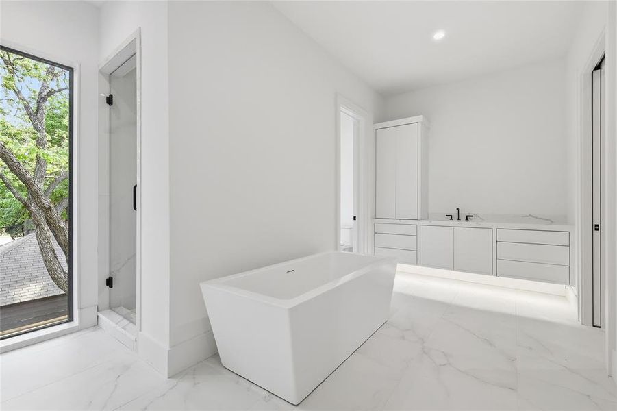 Furnished interior view inside a new home in , Dallas (Image 11).