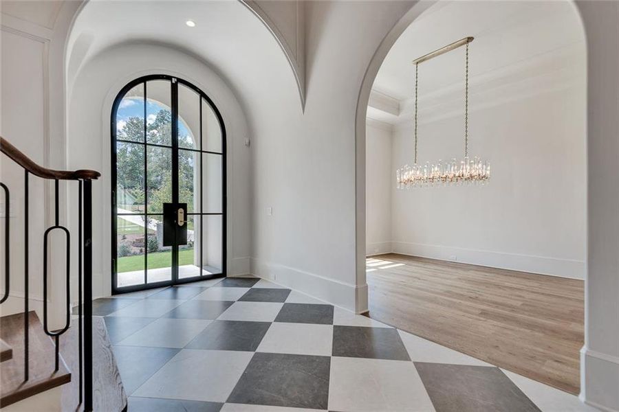 Spacious, unfurnished interior of a new home in , Alpharetta (Image 61).