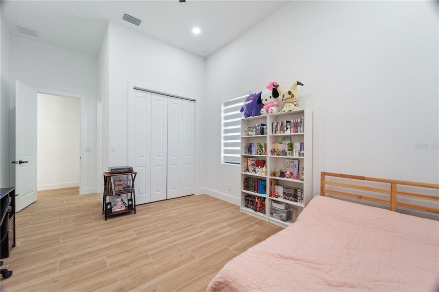 Furnished interior view inside a new home in , Port Charlotte (Image 20).