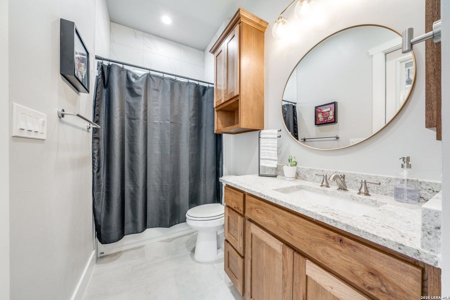 Furnished interior view inside a new home in , La Vernia (Image 6).