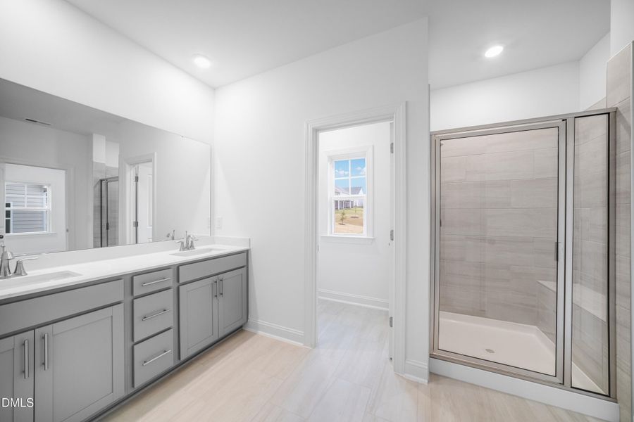 SUN_Stoneriver_Pic_LandrumIII-25