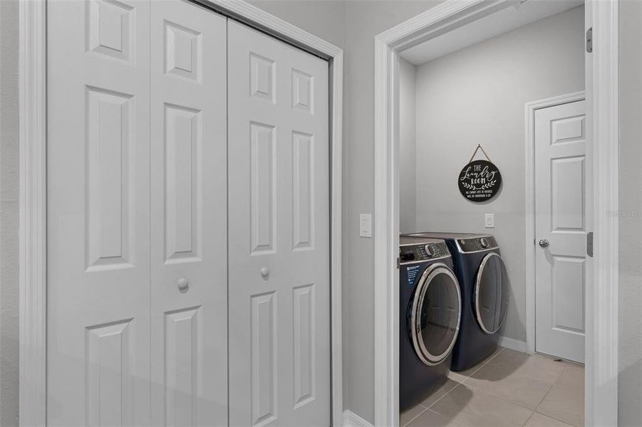 Furnished interior view inside a new home in , Minneola (Image 9).