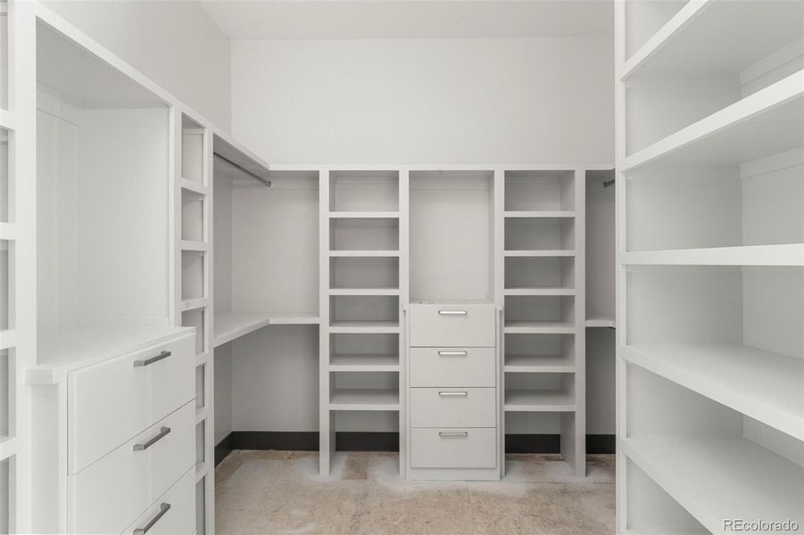 Image 36 of a home in .