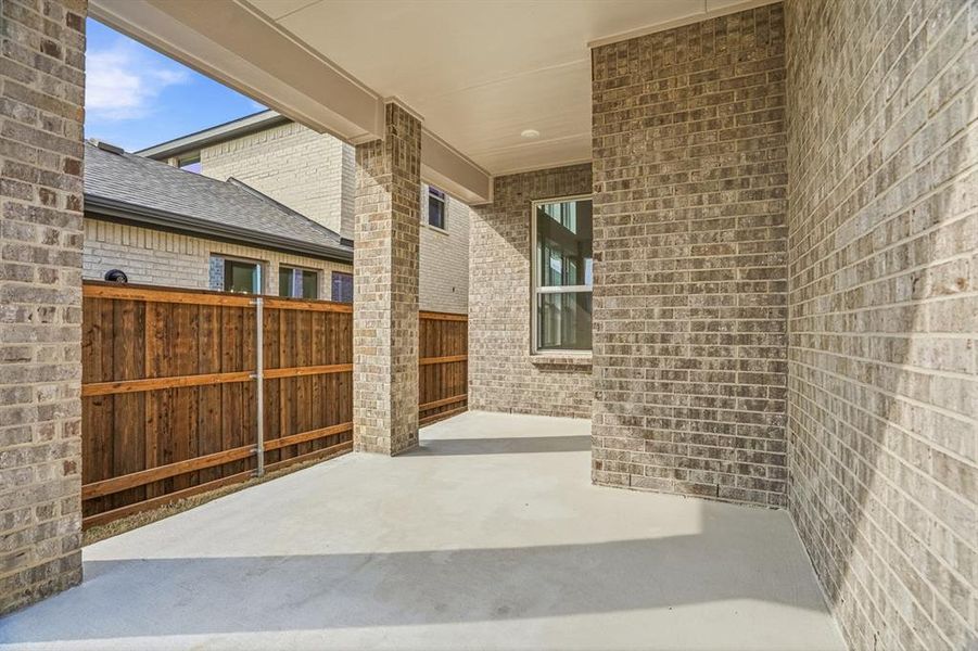 Exterior details and patio area of a home in Karis, Crowley (Image 20).