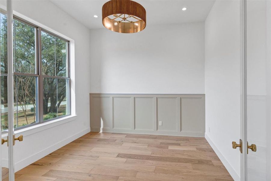 Spacious, unfurnished interior of a new home in , Granbury (Image 33).