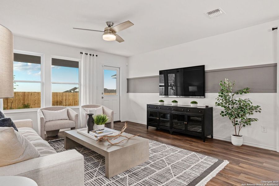 Furnished interior view inside a new home in Cinco Lakes, San Antonio (Image 8).