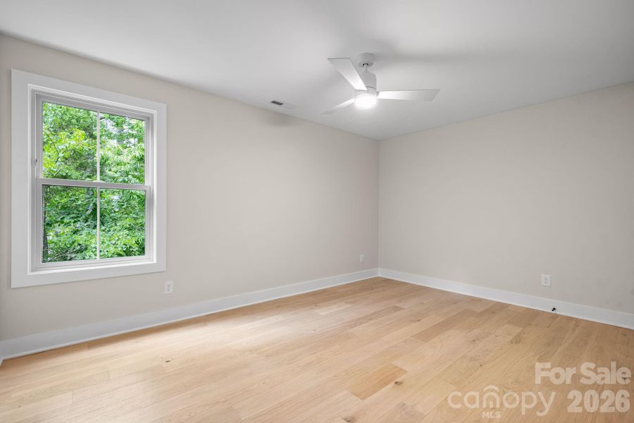 Spacious, unfurnished interior of a new home in , Lincolnton (Image 22).