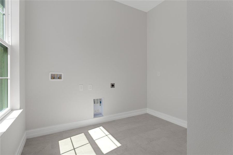 Spacious, unfurnished interior of a new home in Southern Hills Plantation, Brooksville (Image 40). Spacious, unfurnished interior of a new home in Southern Hills Plantation, Brooksville (Image 40).