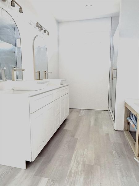 Furnished interior view inside a new home in , Cleveland (Image 9).