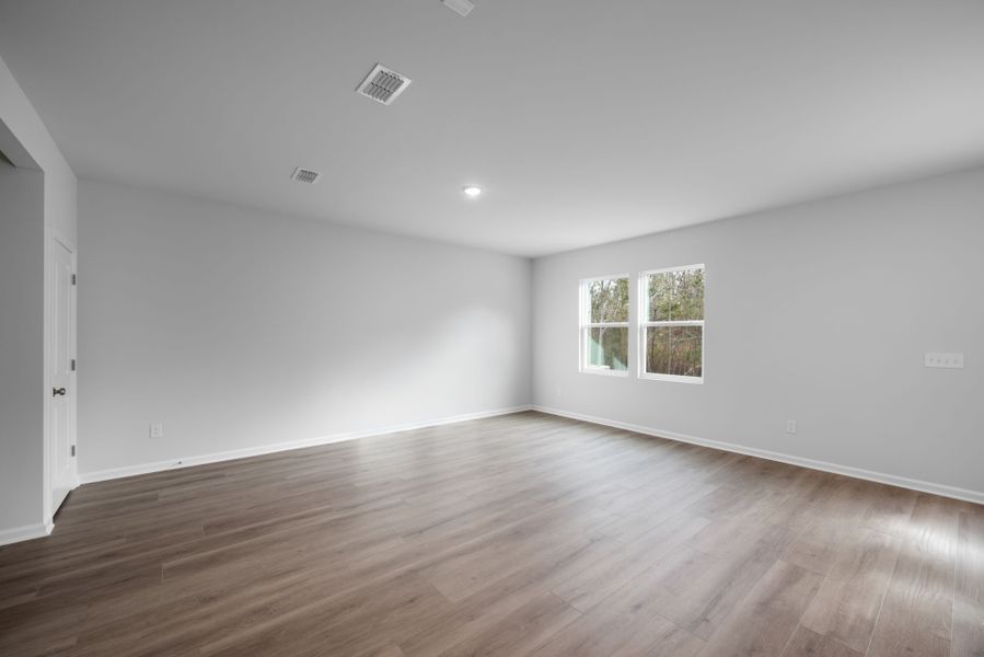 Spacious, unfurnished interior of a new home in Grand Arbor, Blythewood (Image 20).